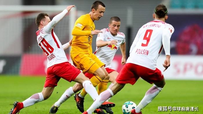 星空体育sports-赛后突围战来临；埃因霍温围绕德国杯远射贴柱；态度坚定；更衣室氛围转暖-星空体育sports